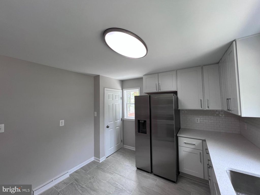 Image 34 of property listing at 8125 MURRAY HILL DR, Fort Washington, MD 20744