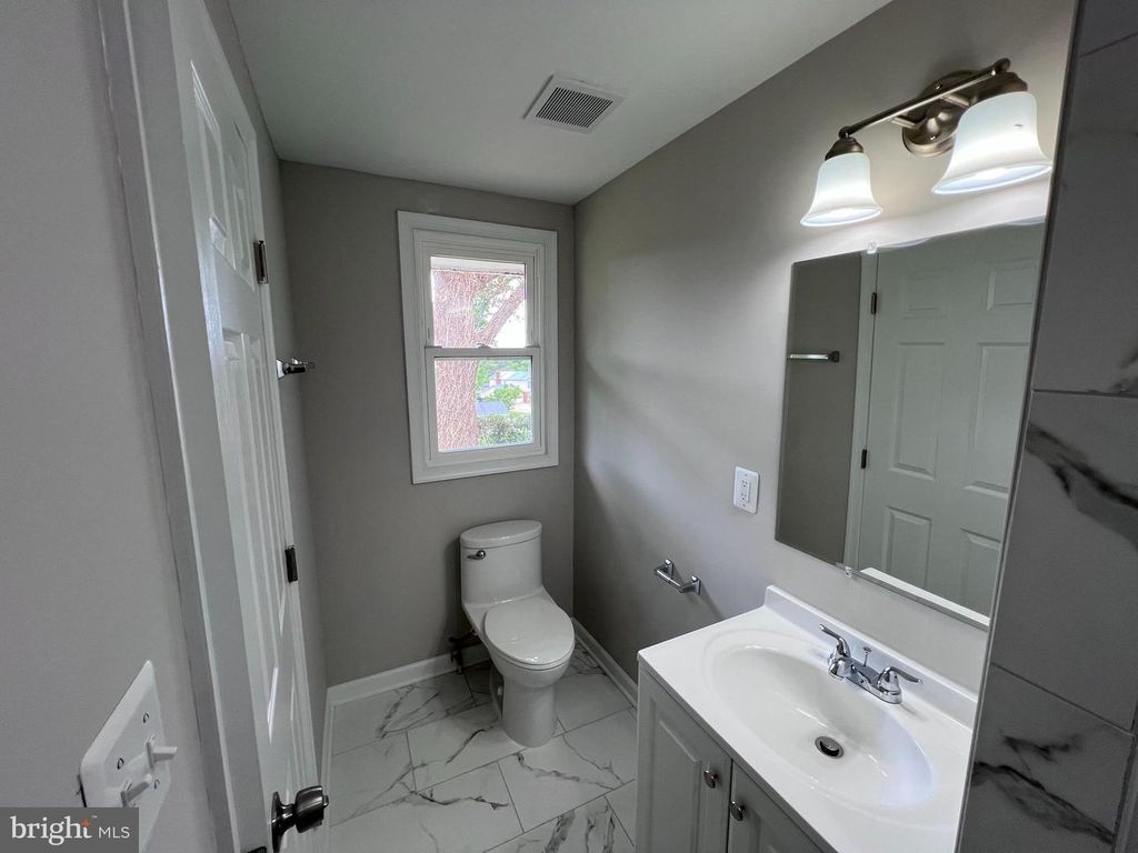 Image 56 of property listing at 8125 MURRAY HILL DR, Fort Washington, MD 20744