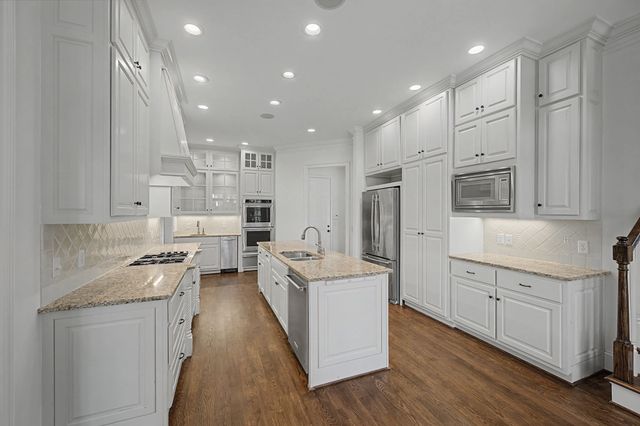 217 Page Rd, Nashville, TN 37205