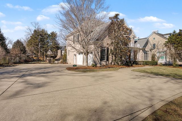 217 Page Rd, Nashville, TN 37205