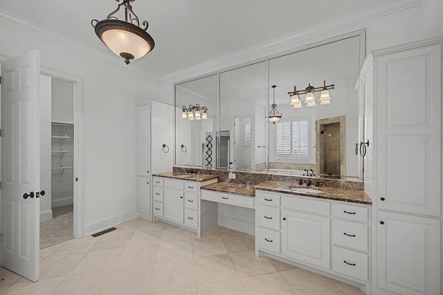 217 Page Rd, Nashville, TN 37205