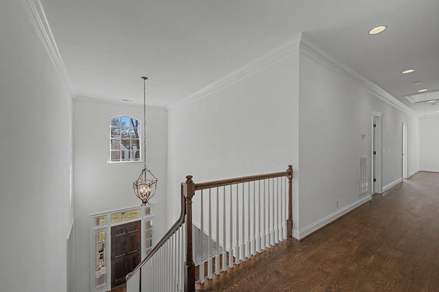 217 Page Rd, Nashville, TN 37205