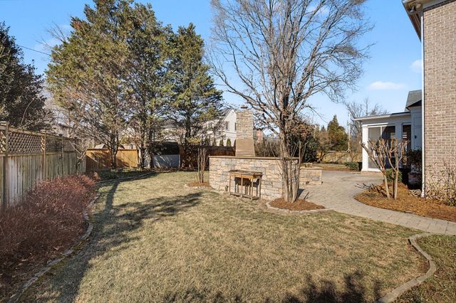 217 Page Rd, Nashville, TN 37205