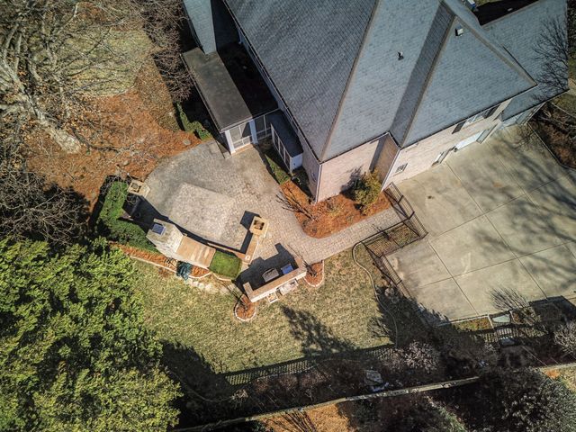 217 Page Rd, Nashville, TN 37205