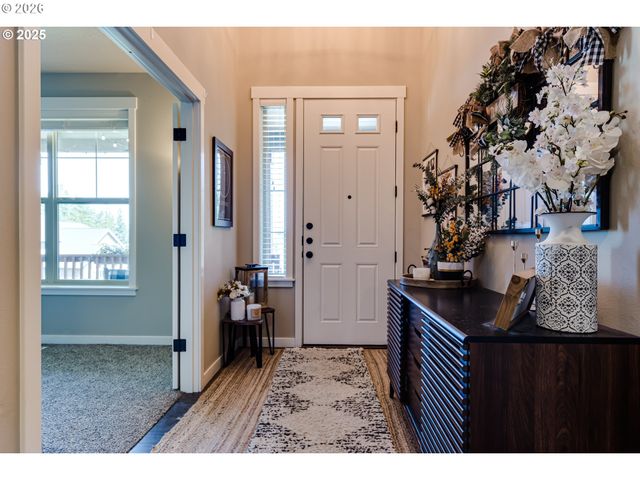 3237 TIMBERLINE Dr, Eugene, OR 97405