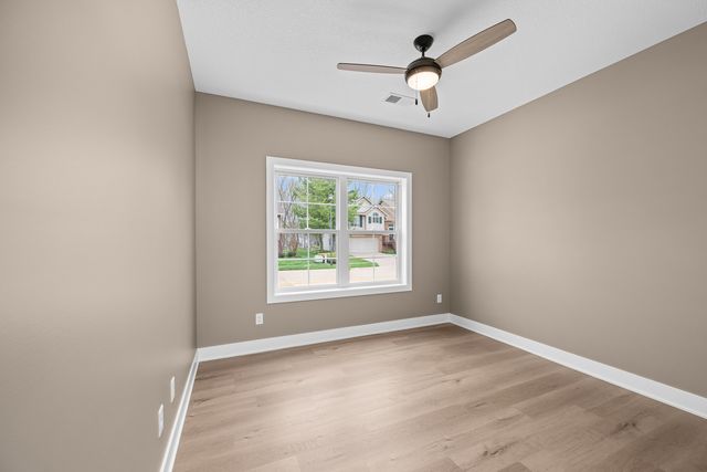1266 33RD Avenue Circle, Silvis, IL 61282