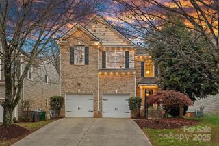 1913 Dunhill Drive, Charlotte, NC 28205