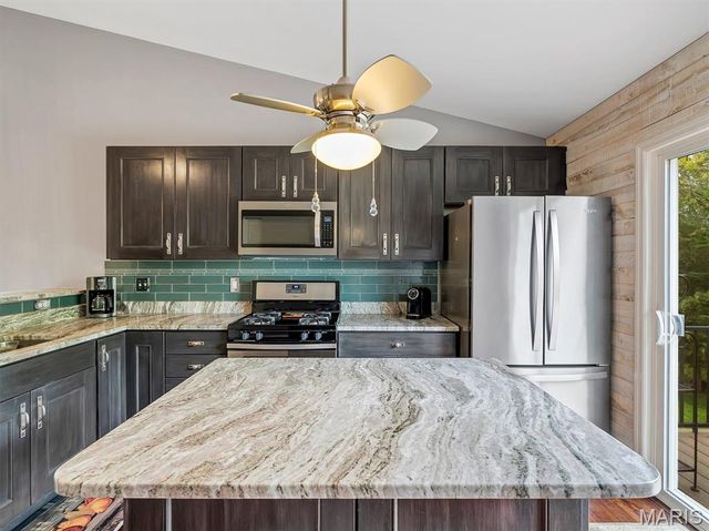 6487 Buckingham Palace Drive, Imperial, MO 63052