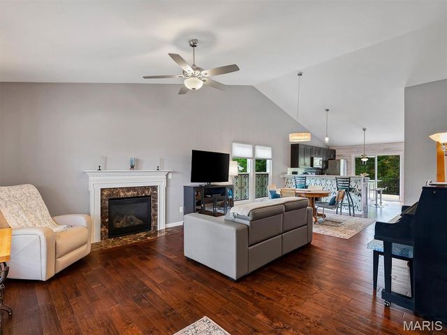 6487 Buckingham Palace Drive, Imperial, MO 63052