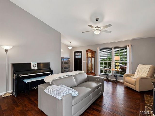 6487 Buckingham Palace Drive, Imperial, MO 63052