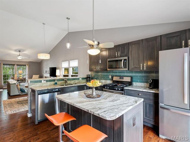 6487 Buckingham Palace Drive, Imperial, MO 63052