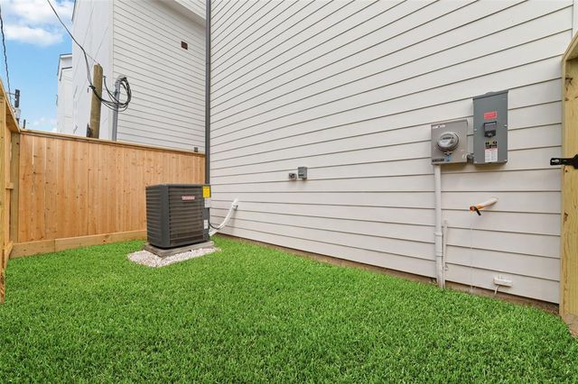 2107 Holman, Houston, TX 77004