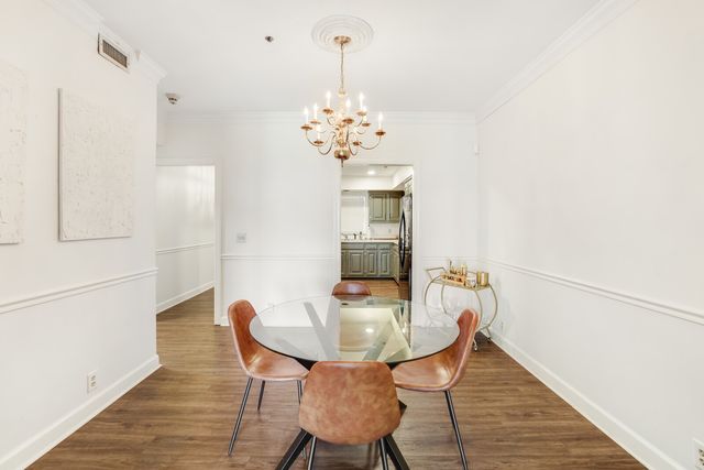 305 Rose Hall, Nashville, TN 37212