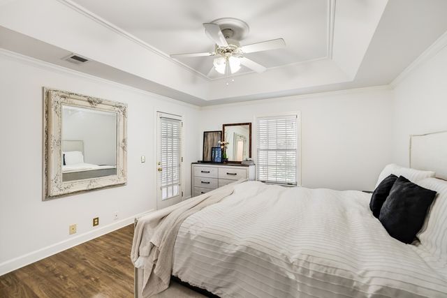 305 Rose Hall, Nashville, TN 37212