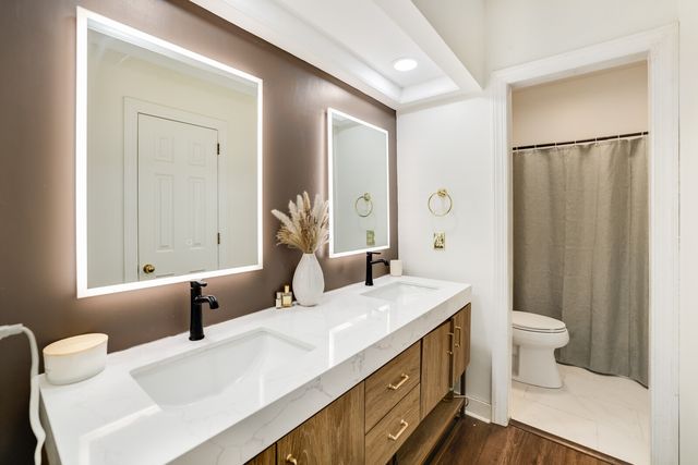 305 Rose Hall, Nashville, TN 37212