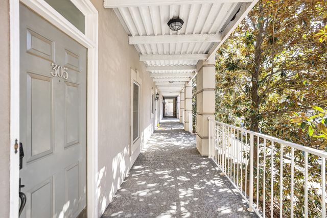 305 Rose Hall, Nashville, TN 37212