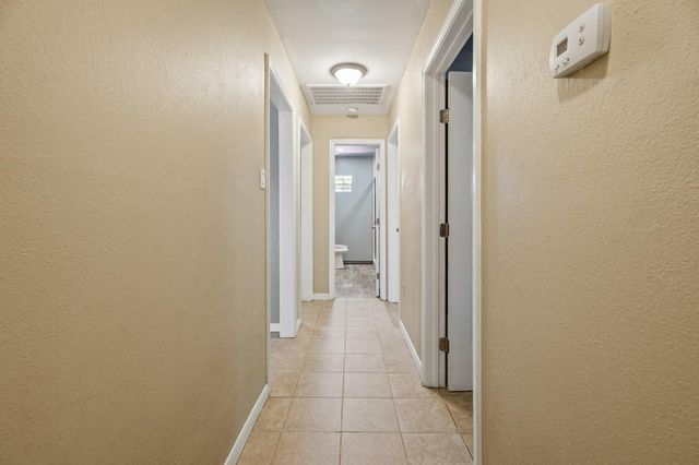 3209 Chestershire Drive, Pasadena, TX 77503