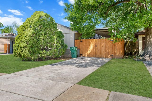 3209 Chestershire Drive, Pasadena, TX 77503