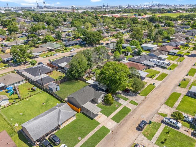 3209 Chestershire Drive, Pasadena, TX 77503