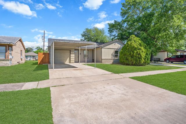 3209 Chestershire Drive, Pasadena, TX 77503