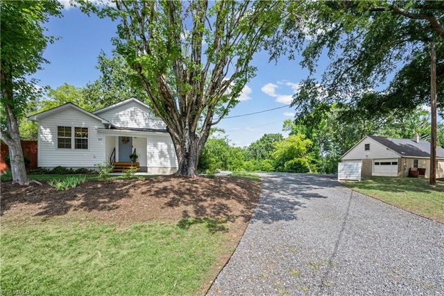 327 Hillcrest Drive, Advance, NC 27006