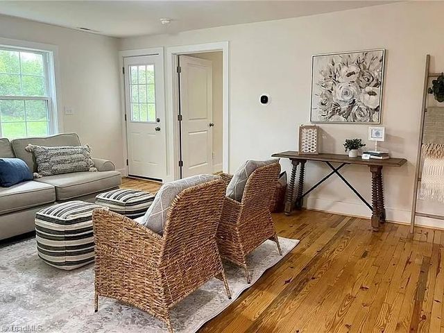 327 Hillcrest Drive, Advance, NC 27006