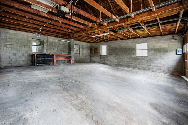 327 Hillcrest Drive, Advance, NC 27006