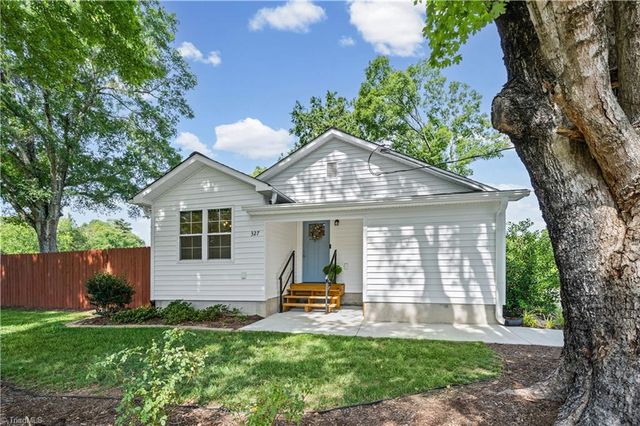 327 Hillcrest Drive, Advance, NC 27006