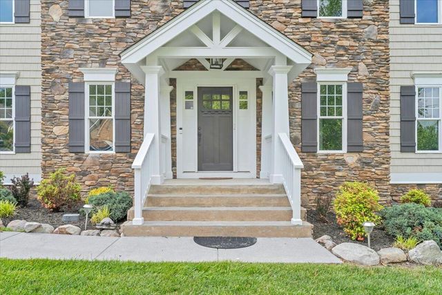 5882 Monet DR, Roanoke, VA 24018