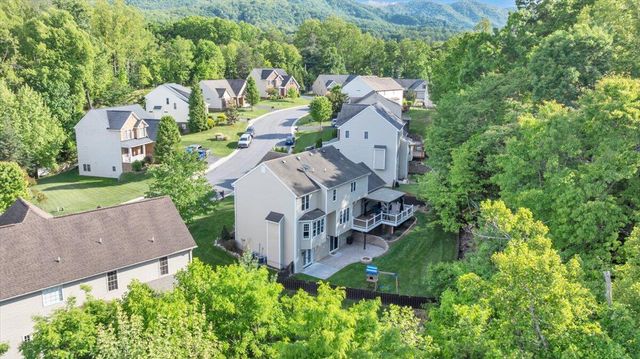 5882 Monet DR, Roanoke, VA 24018