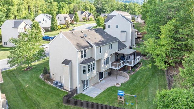 5882 Monet DR, Roanoke, VA 24018