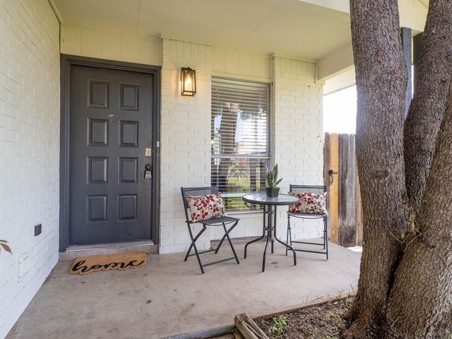 11409 Ptarmigan DR A, Austin, TX 78758