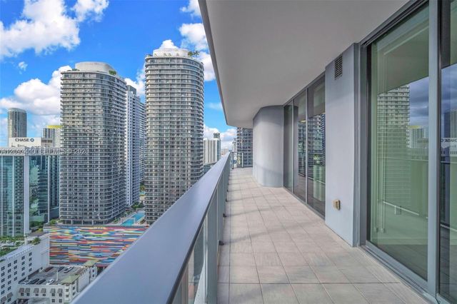 1000 Brickell Plaza 3112, Miami, FL 33131