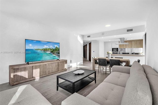 1000 Brickell Plaza 3112, Miami, FL 33131