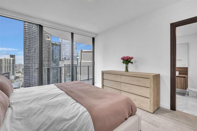1000 Brickell Plaza 3112, Miami, FL 33131
