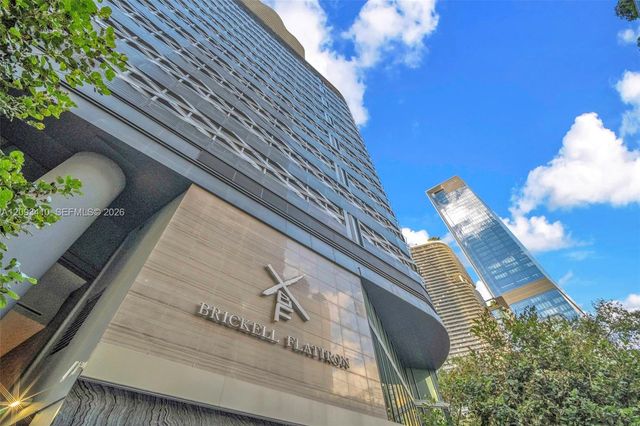 1000 Brickell Plaza 3112, Miami, FL 33131
