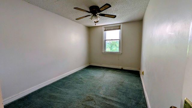 452 WESTMONT DR, Darby, PA 19023