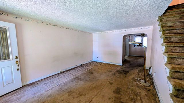 452 WESTMONT DR, Darby, PA 19023