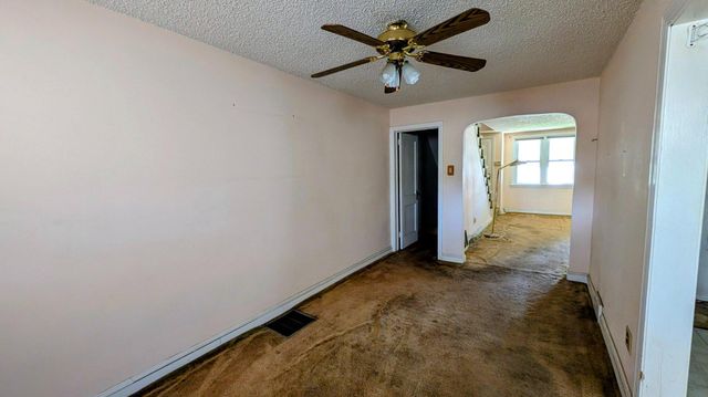 452 WESTMONT DR, Darby, PA 19023