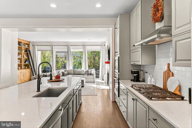 42283 ASHMEAD TER, Brambleton, VA 20148