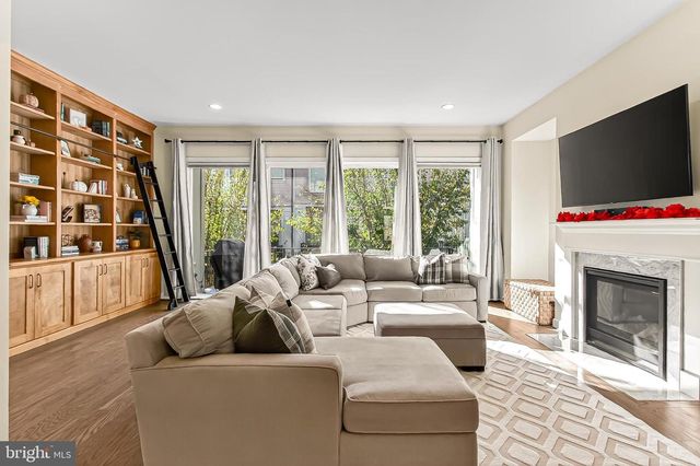 42283 ASHMEAD TER, Brambleton, VA 20148