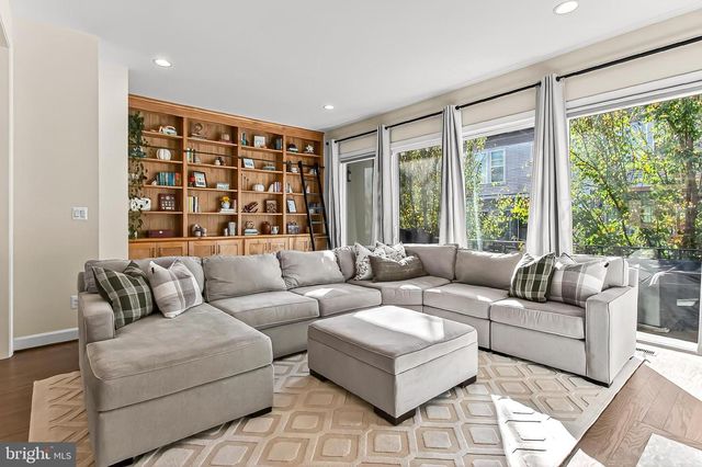 42283 ASHMEAD TER, Brambleton, VA 20148