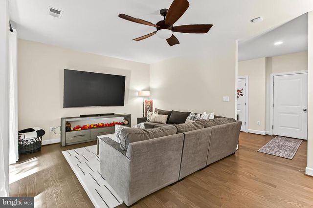 42283 ASHMEAD TER, Brambleton, VA 20148