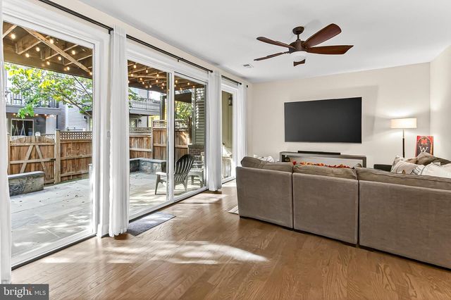 42283 ASHMEAD TER, Brambleton, VA 20148