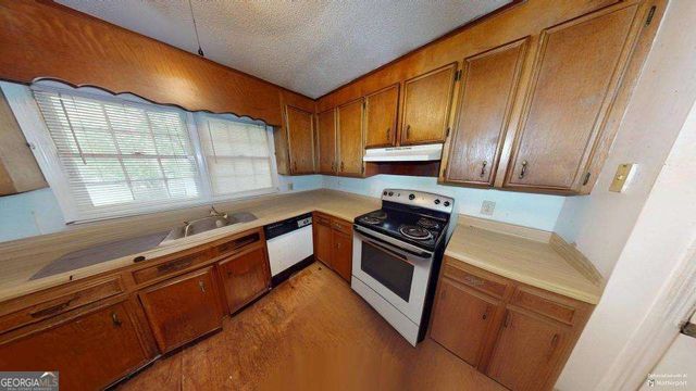 678 Will Scarlet Way, Macon, GA 31220