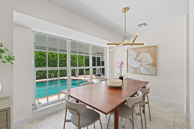 1401 Hummingbird Drive, Delray Beach, FL 33444