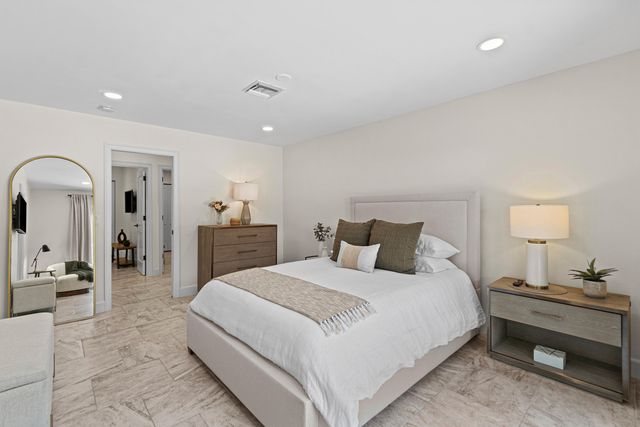 1401 Hummingbird Drive, Delray Beach, FL 33444