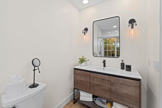 1401 Hummingbird Drive, Delray Beach, FL 33444