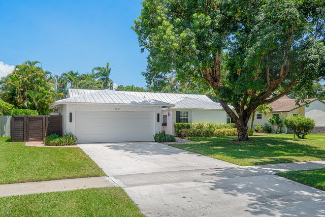 1401 Hummingbird Drive, Delray Beach, FL 33444