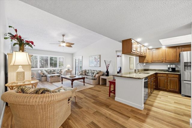 2593 COUNTRYSIDE BOULEVARD 7301, Clearwater, FL 33761